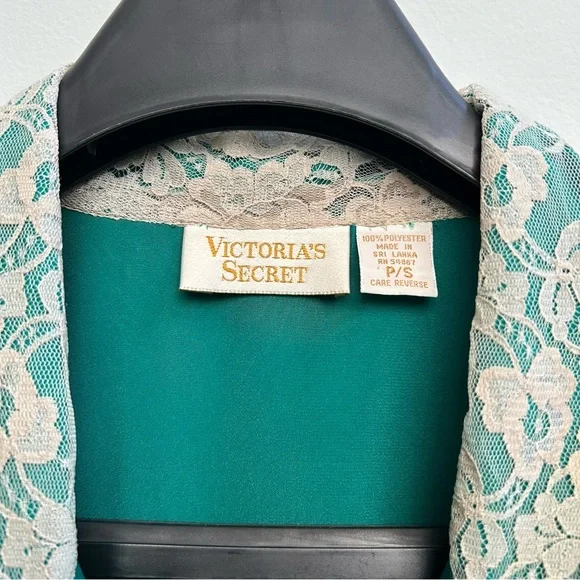 Victoria’s Secret Gold Label Vintage Nightgown Sleep Shirt, Size P/S - Picture 8 of 8